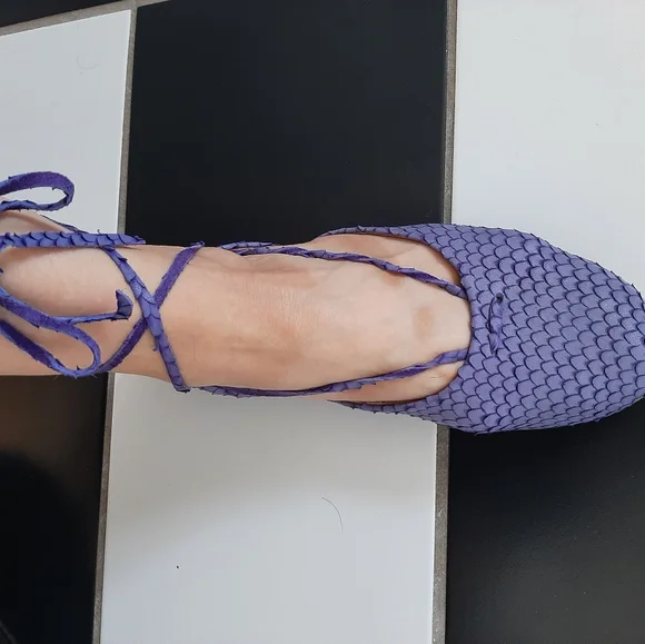 Sandals - Picture 8 of 9